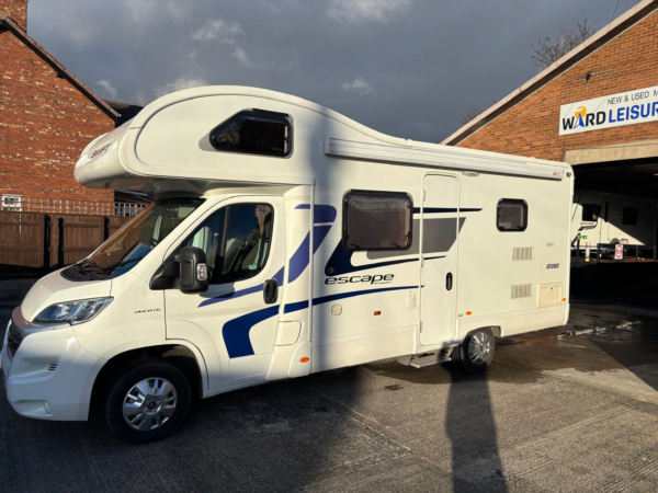 2015 Swift Escape 696